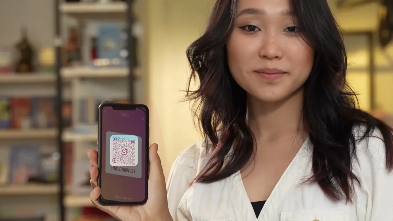 Opening Instagram Profile using QR code | Versmos | In House | Composite